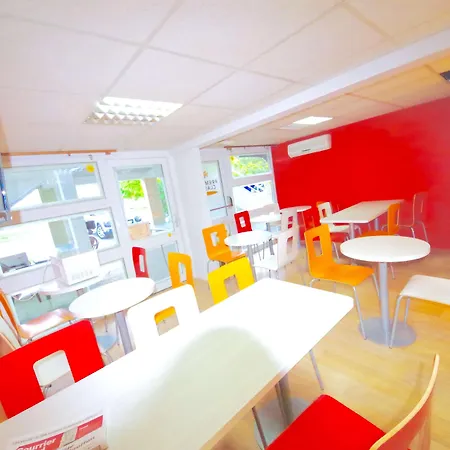 Hotel Premiere Classe Quentin Saint-Quentin (Aisne)