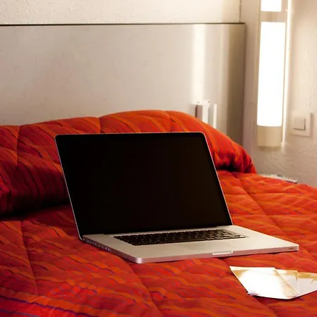 Premiere Classe St Quentin Hotel