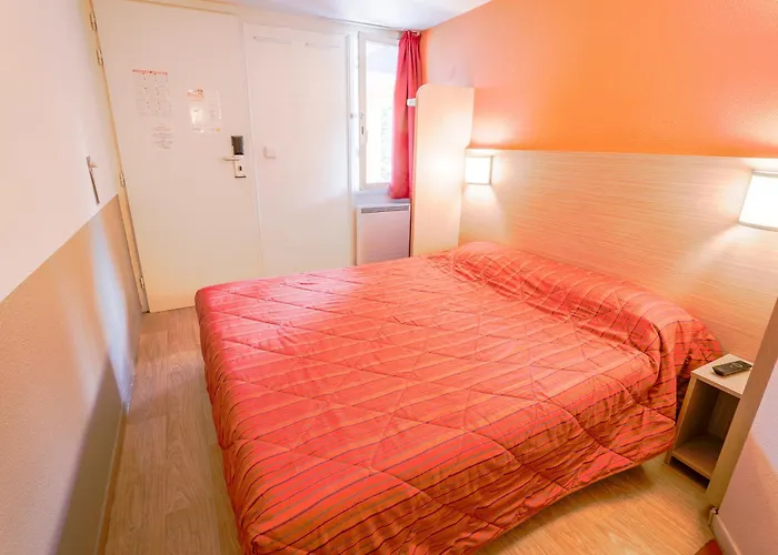 Premiere Classe St Quentin 2*